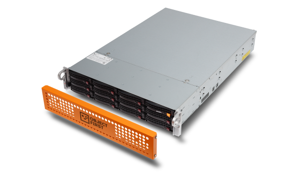 perspective view of the server with the front panel removed